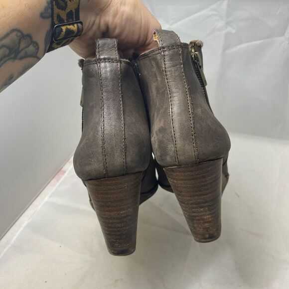 Lucky Brands wedge booties 8.5 - Picture 4 of 7